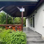 An-ta Nyaralo