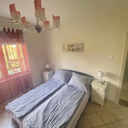 An-ta Nyaralo Holiday home *
